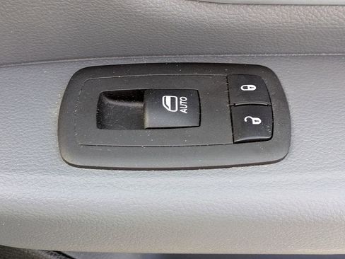 Used 2022 RAM 1500 Big Horn image 32