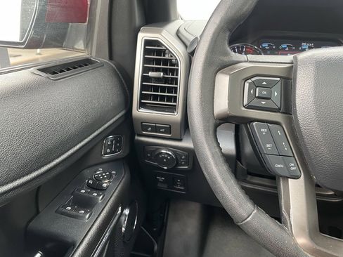 Used 2018 Ford Expedition XLT w/ Equipment Group 202A image 14