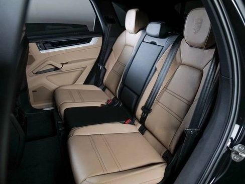 New 2026 Porsche Cayenne AWD/4WD image 13