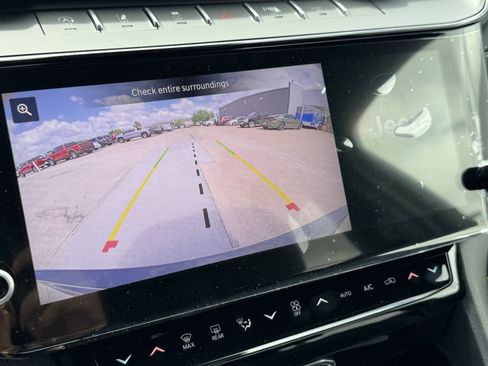 New 2026 Jeep Grand Cherokee Altitude RWD image 18