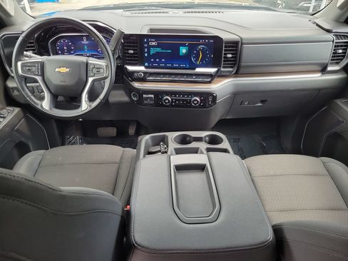 Used 2025 Chevrolet Silverado 1500 LT RWD image 17