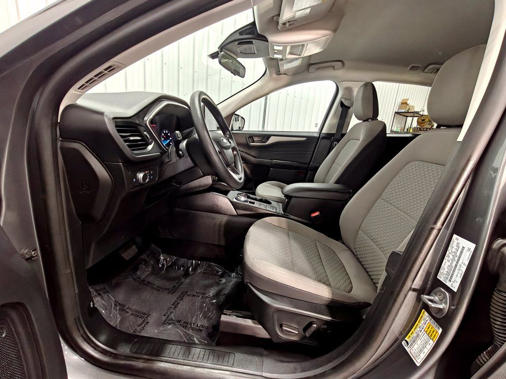 Used 2022 Ford Escape SE AWD/4WD image 23