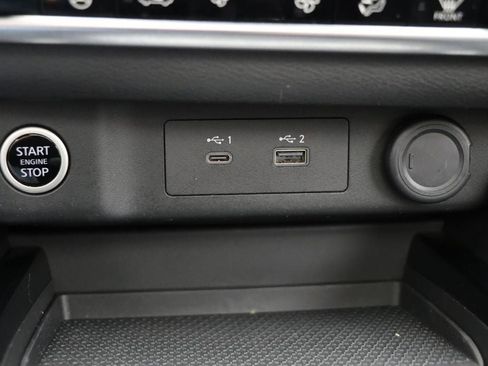 Used 2023 Nissan Rogue SV w/ SV Premium B Package image 26