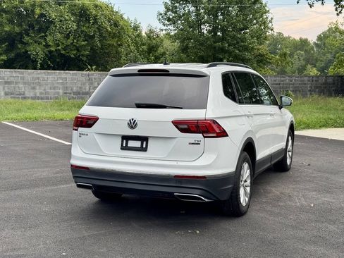 Used 2018 Volkswagen Tiguan SE AWD/4WD image 6