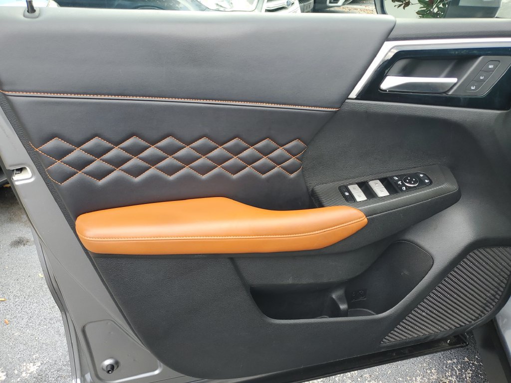 Used 2022 Mitsubishi Outlander SEL AWD/4WD image 19