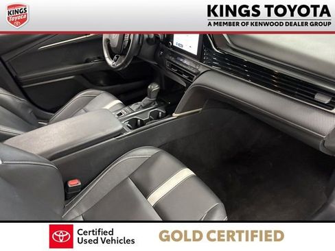 Certified 2025 Toyota Camry SE FWD image 11