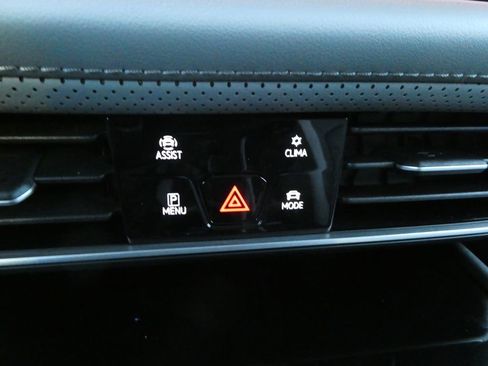 New 2026 Volkswagen Atlas Peak Edition AWD/4WD image 29