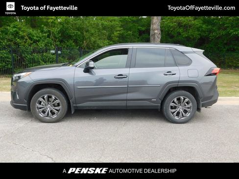 Used 2023 Toyota RAV4 XLE Premium AWD/4WD image 2