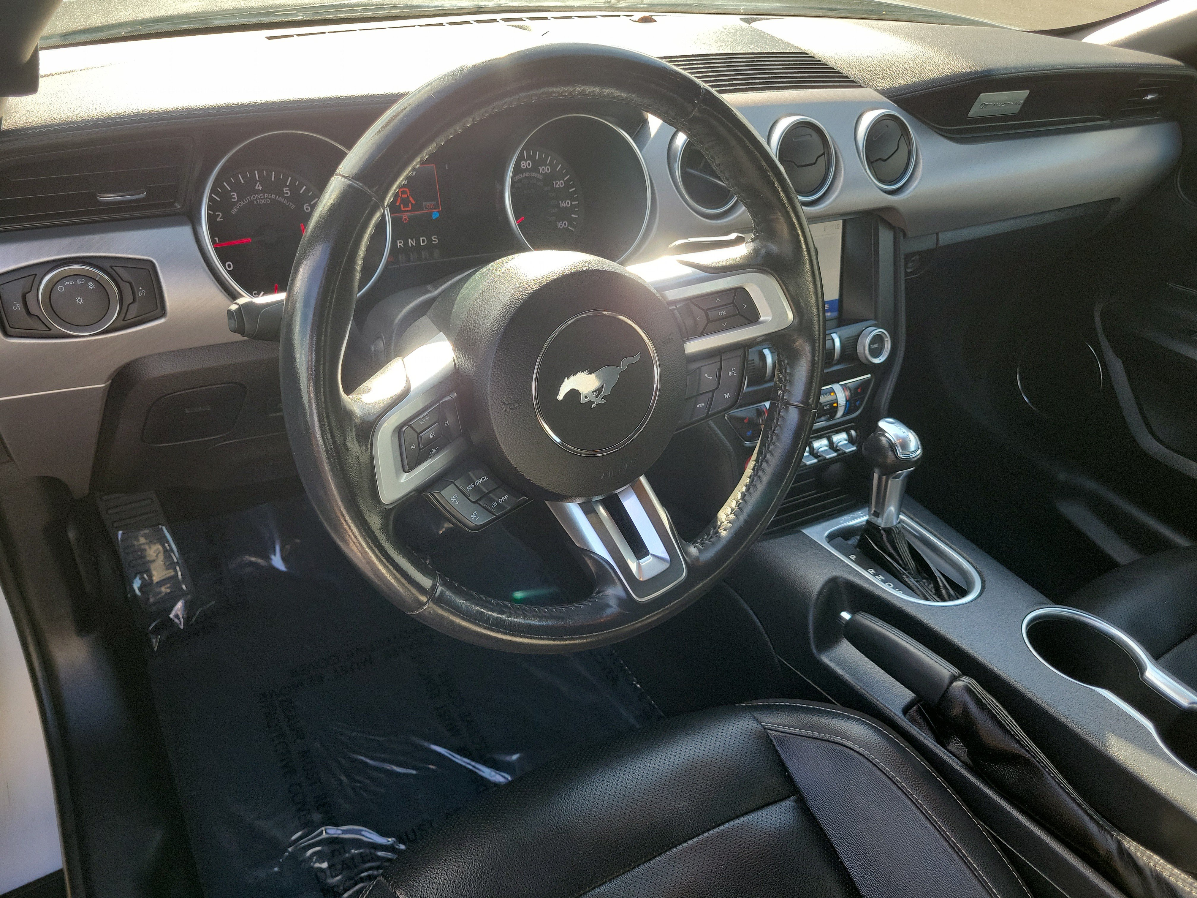 Used 2022 Ford Mustang Premium RWD image 9