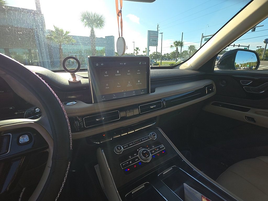 Used 2021 Lincoln Aviator Reserve w/ Elements Package Plus RWD image 4