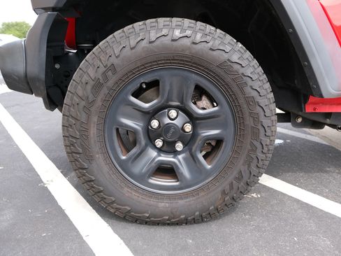 Used 2020 Jeep Wrangler Unlimited Sport image 10