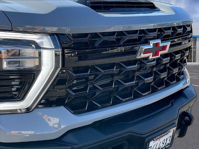 Certified 2024 Chevrolet Silverado 2500 ZR2 w/ ZR2 Bison Edition AWD/4WD image 36