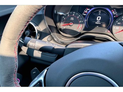 Used 2019 Chevrolet Camaro ZL1 RWD image 19