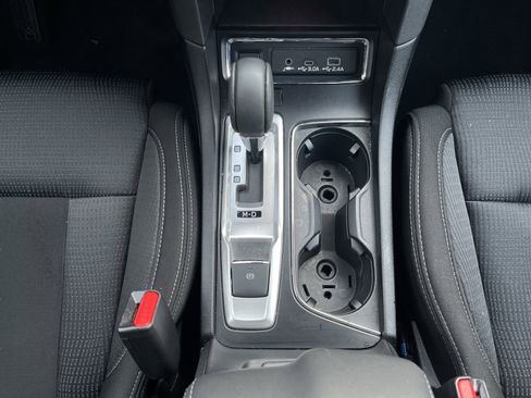 Used 2024 Subaru Ascent Premium w/ Convenience Package image 28