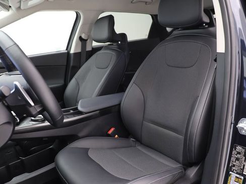 Used 2024 Kia EV6 Light image 16