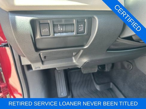 Used 2026 Subaru Forester Premium AWD/4WD image 11