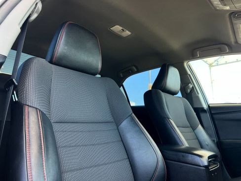 Used 2017 Toyota Camry SE FWD image 17