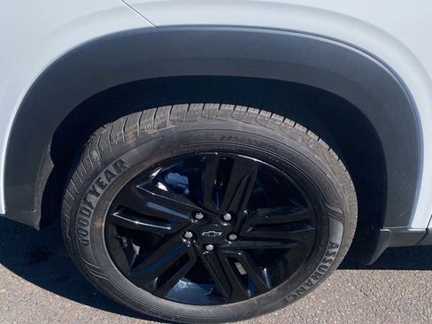 Used 2025 Chevrolet Trax ACTIV w/ Driver Confidence Package image 18