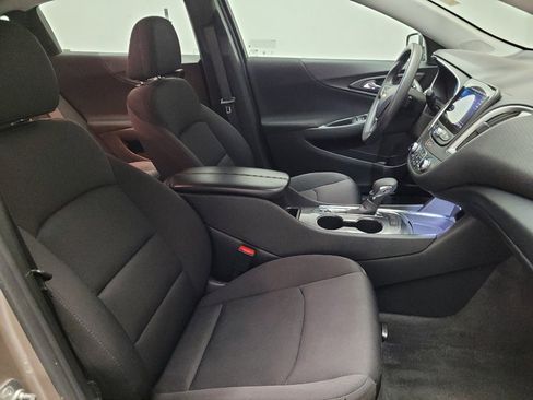 Used 2024 Chevrolet Malibu LT image 21