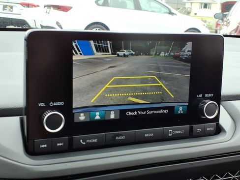 Used 2024 Honda Accord EX image 18