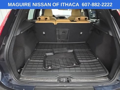 Used 2021 Volvo XC40 T5 Inscription w/ Climate Package AWD/4WD image 12
