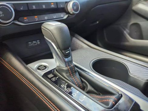 Used 2022 Nissan Altima 2.5 SR w/ Midnight Edition Package FWD image 11