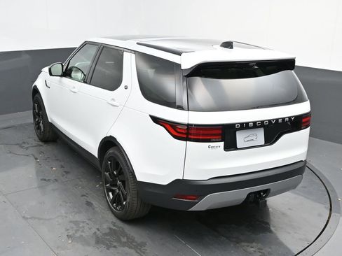 New 2025 Land Rover Discovery S AWD/4WD image 33