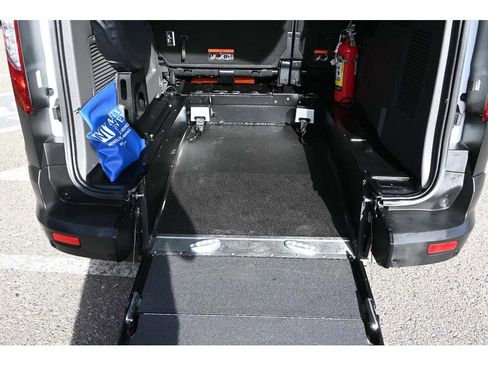 Used 2022 Ford Transit Connect XL image 19