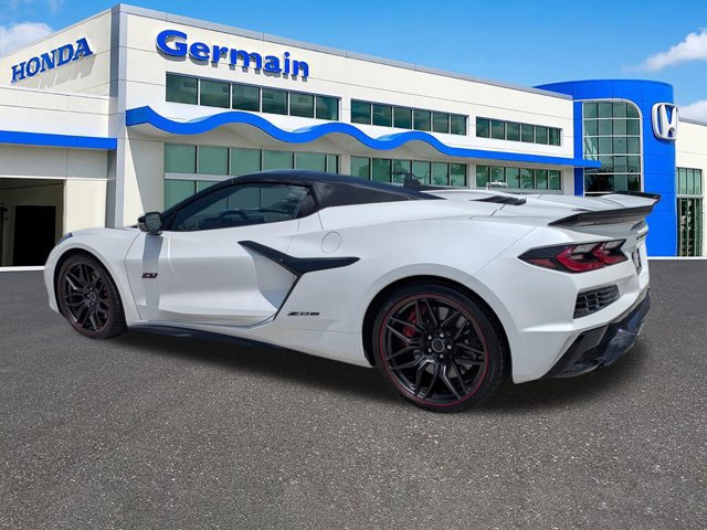 Used 2023 Chevrolet Corvette Z06 RWD image 6
