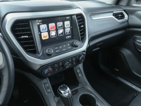 Used 2019 GMC Acadia SLT w/ LPO, Floor Liner Package AWD/4WD image 10