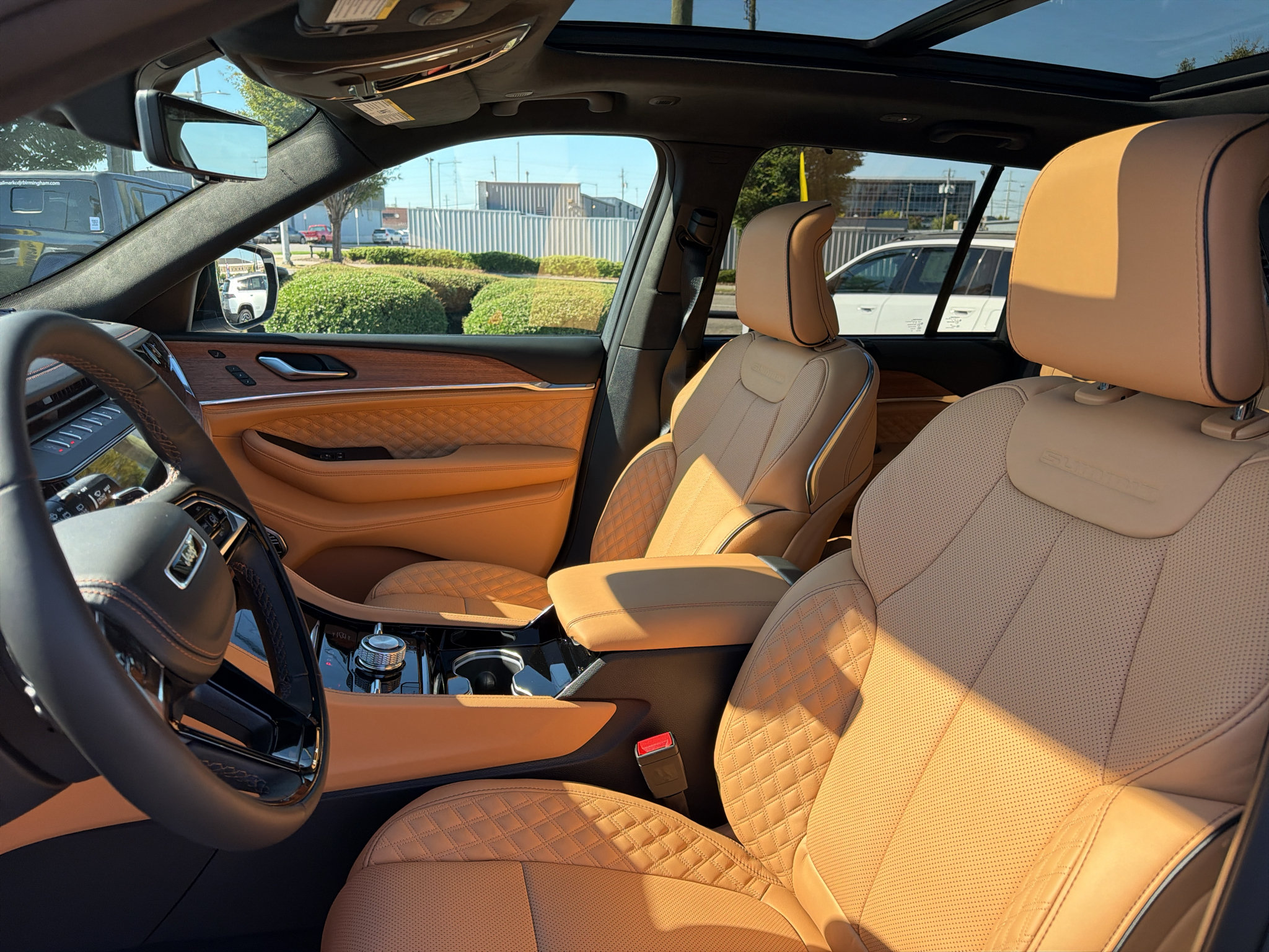 New 2027 Jeep Grand Cherokee Summit AWD/4WD image 26
