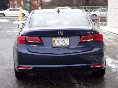 Used 2017 Acura TLX w/ Technology Package image 7