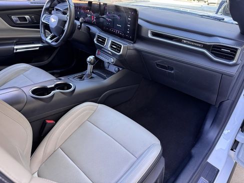 Used 2024 Ford Mustang Premium image 16