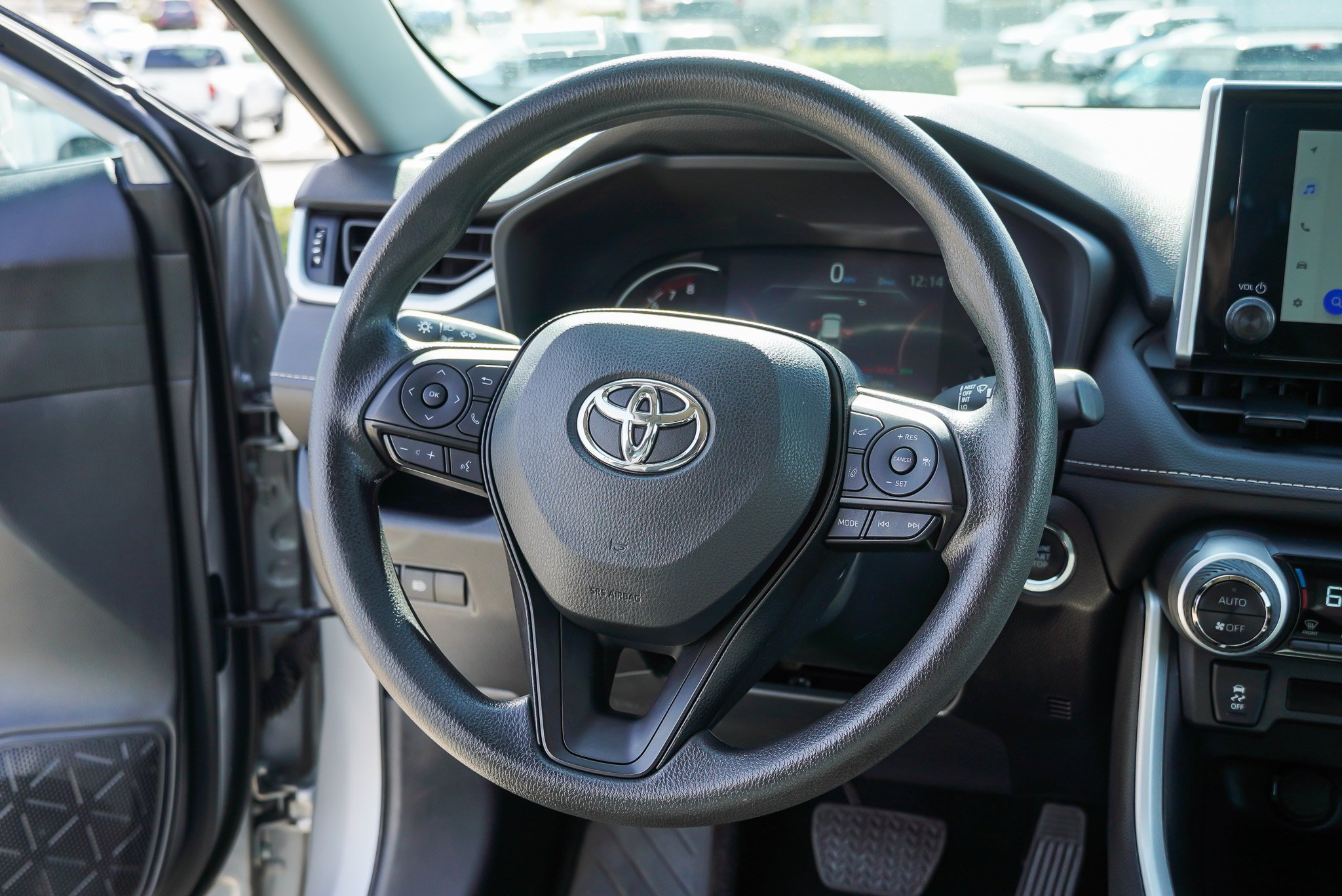 Certified 2025 Toyota RAV4 XLE AWD/4WD image 31