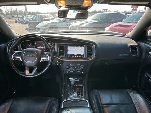 Used 2015 Dodge Charger SXT w/ Premium Group image 12