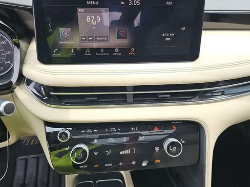 Used 2023 INFINITI QX60 Luxe w/ Vision Package FWD image 23