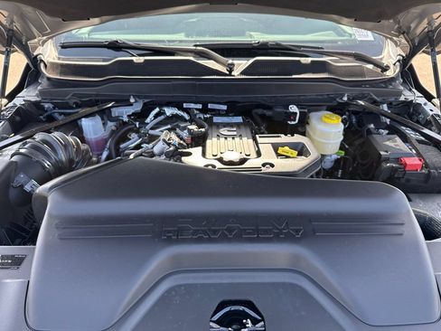 New 2026 RAM 2500 Big Horn AWD/4WD image 9