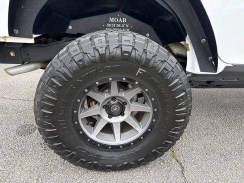 Used 2016 Jeep Wrangler Unlimited Sport w/ Dual Top Group AWD/4WD image 33