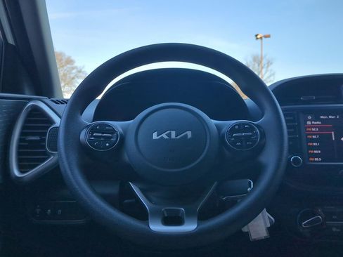 Used 2024 Kia Soul LX w/ Option Group 015 image 22