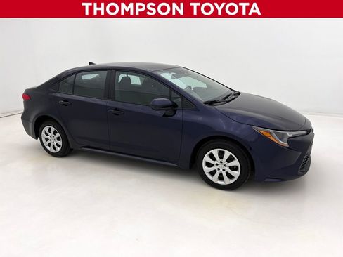 Used 2026 Toyota Corolla LE w/ Carpet Mat Package (TMS) image 1