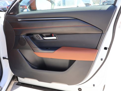 Certified 2025 MAZDA CX-50 2.5 Turbo w/ Accent Package image 9