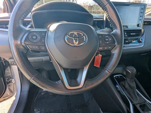 Used 2022 Toyota Corolla SE image 18