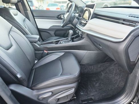 New 2026 Jeep Compass Limited image 9