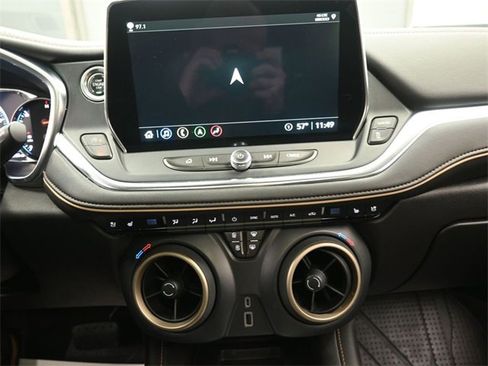 Certified 2023 Chevrolet Blazer Premier w/ Driver Confidence II Package image 10