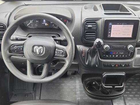 Used 2025 RAM ProMaster 2500 w/ Convenience Group FWD image 24