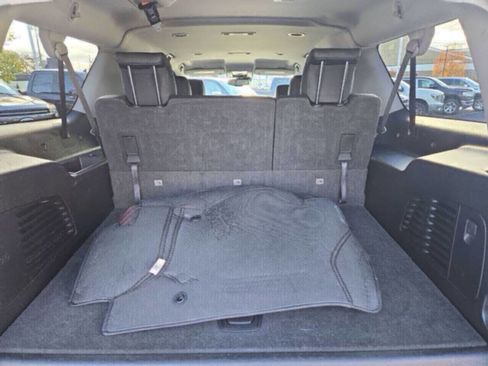 Used 2020 Chevrolet Suburban LT AWD/4WD image 17