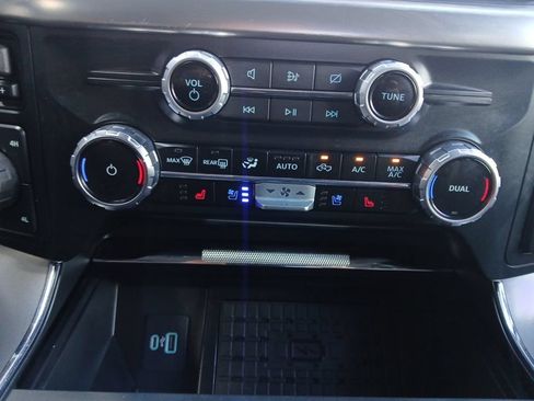 Used 2023 Ford F150 Lariat w/ Equipment Group 502A High AWD/4WD image 4