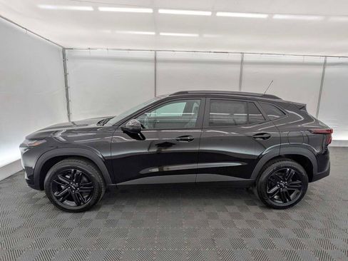 New 2026 Chevrolet Trax ACTIV FWD image 3