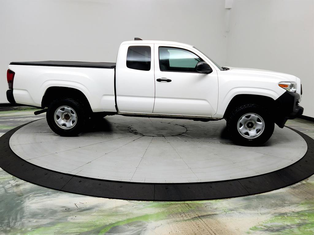 Used 2021 Toyota Tacoma SR RWD image 4