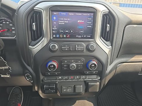 Used 2022 Chevrolet Silverado 2500 LT w/ Convenience Package AWD/4WD image 24